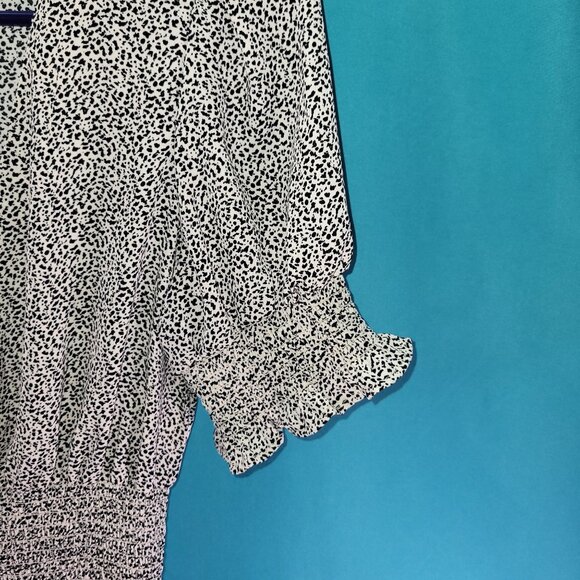 Sienna Sky Ruffle Sleeve Smocked Waist Blouse Size S 100% Polyester - Picture 5 of 10